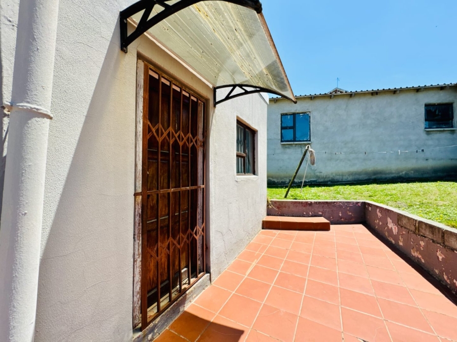 10 Bedroom Property for Sale in Amalinda Eastern Cape